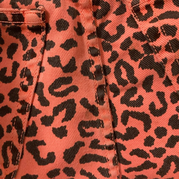 🔥 Carmar Jaguar Leopard Print Shorts - Picture 6 of 9